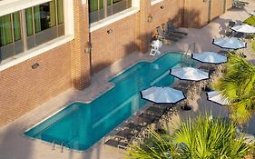Hilton Garden Inn Charleston Waterfront/Downtown